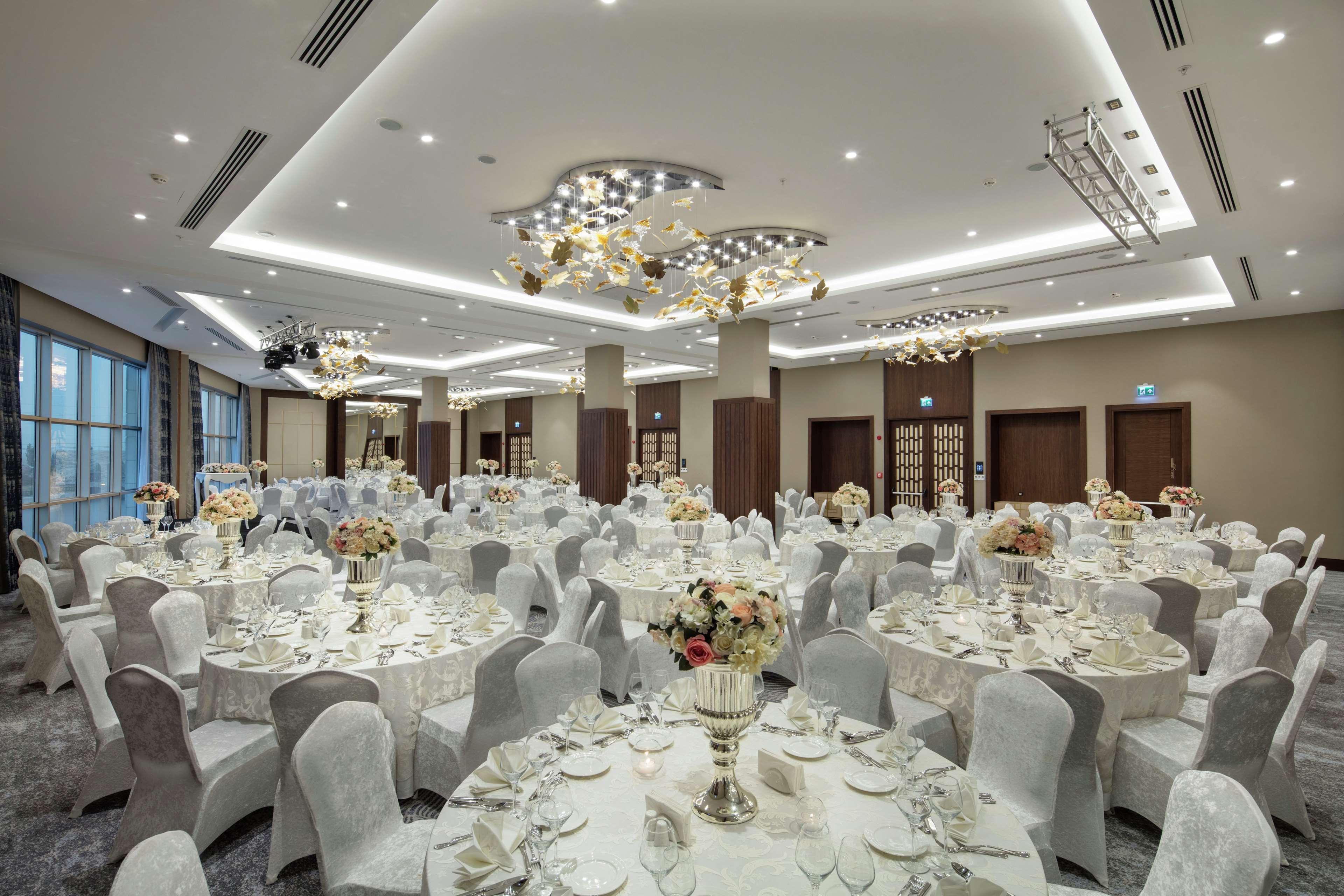 Готель Doubletree By Hilton Afyonkarahisar Екстер'єр фото