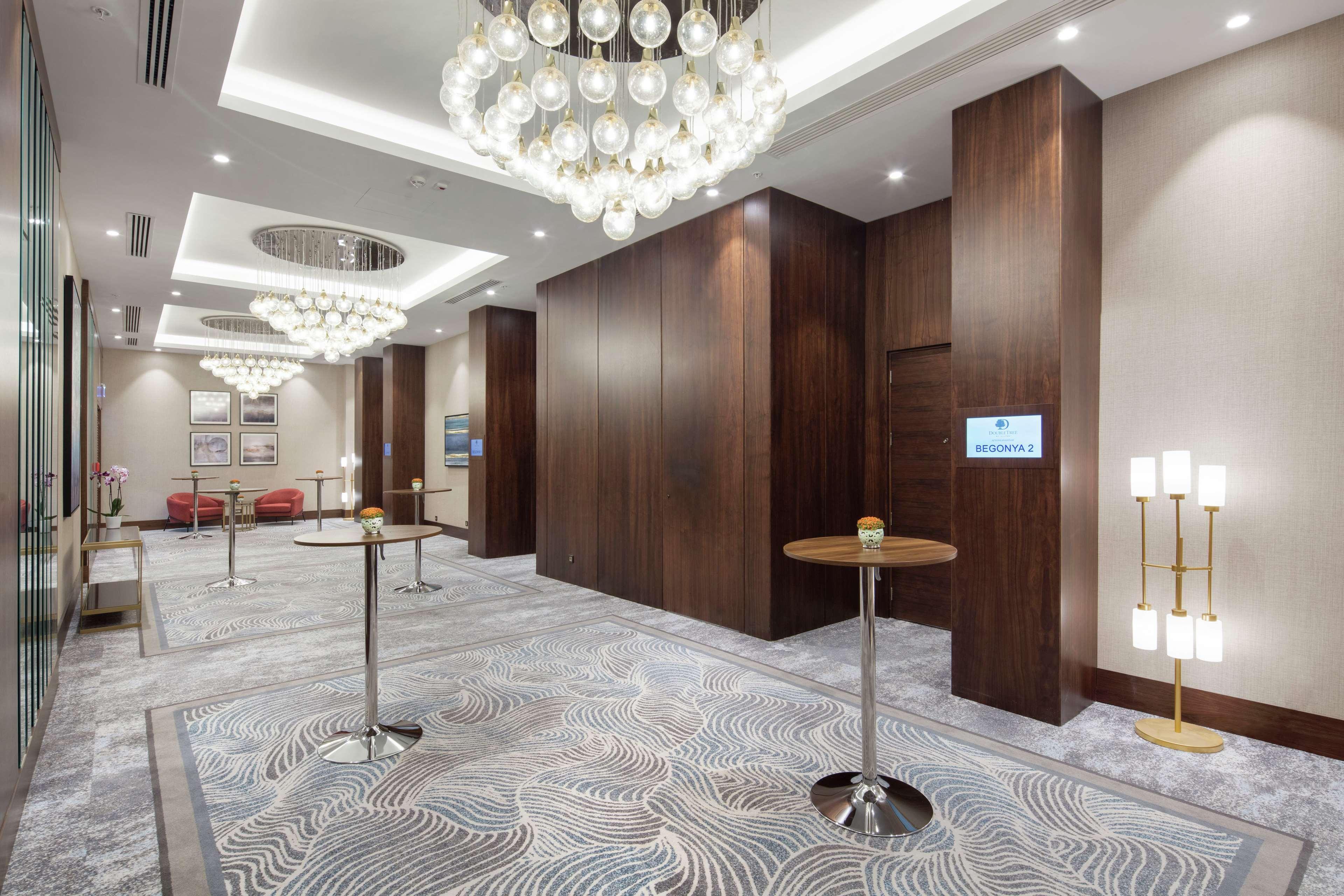 Готель Doubletree By Hilton Afyonkarahisar Екстер'єр фото