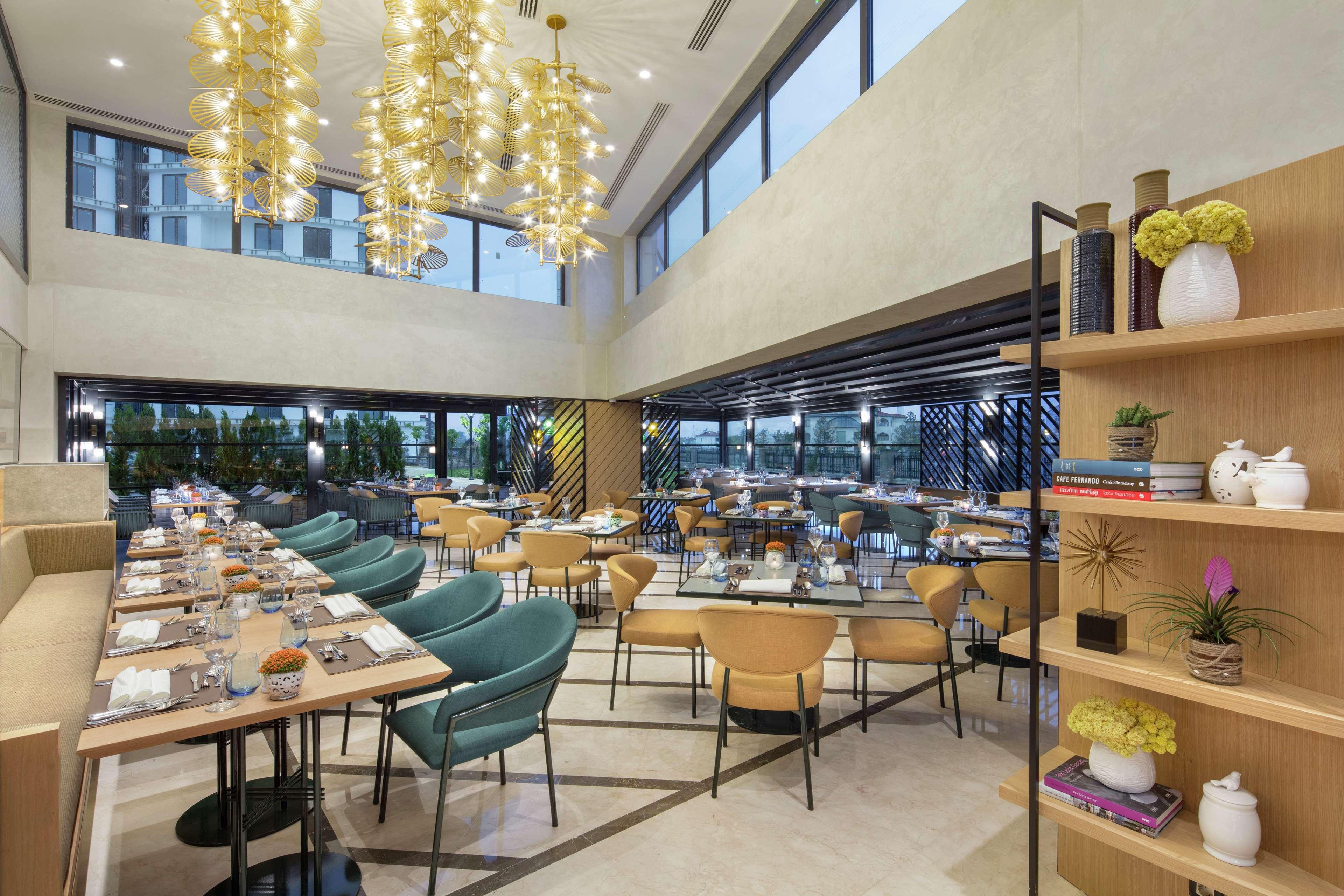 Готель Doubletree By Hilton Afyonkarahisar Екстер'єр фото